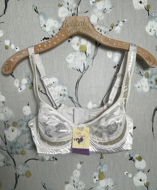 New NWT Vintage white bra