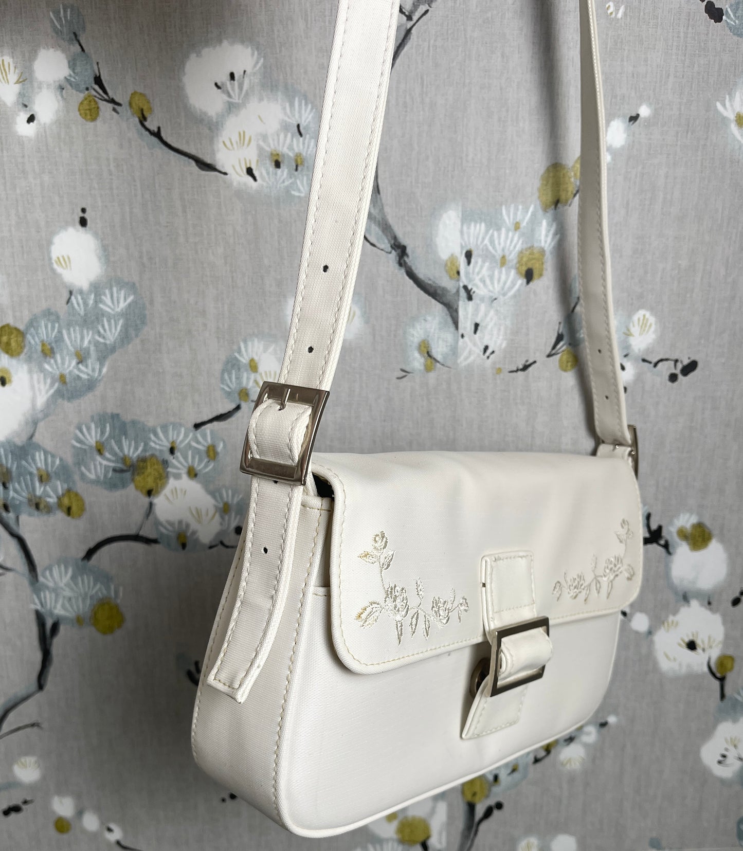 Vintage Inspired White Rose Sling Purse