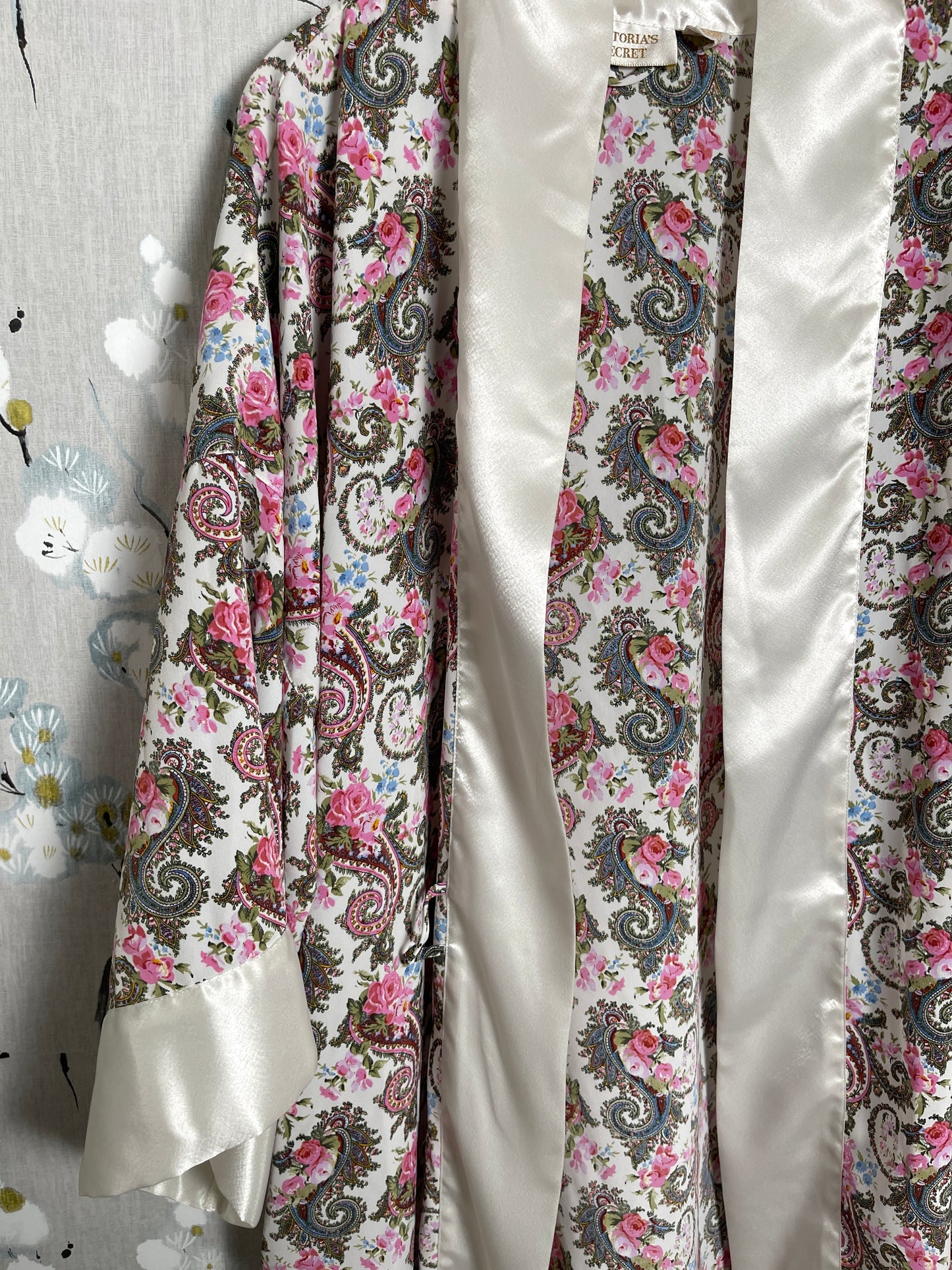 Vintage Gold Label Victoria's Secret Paisley Robe