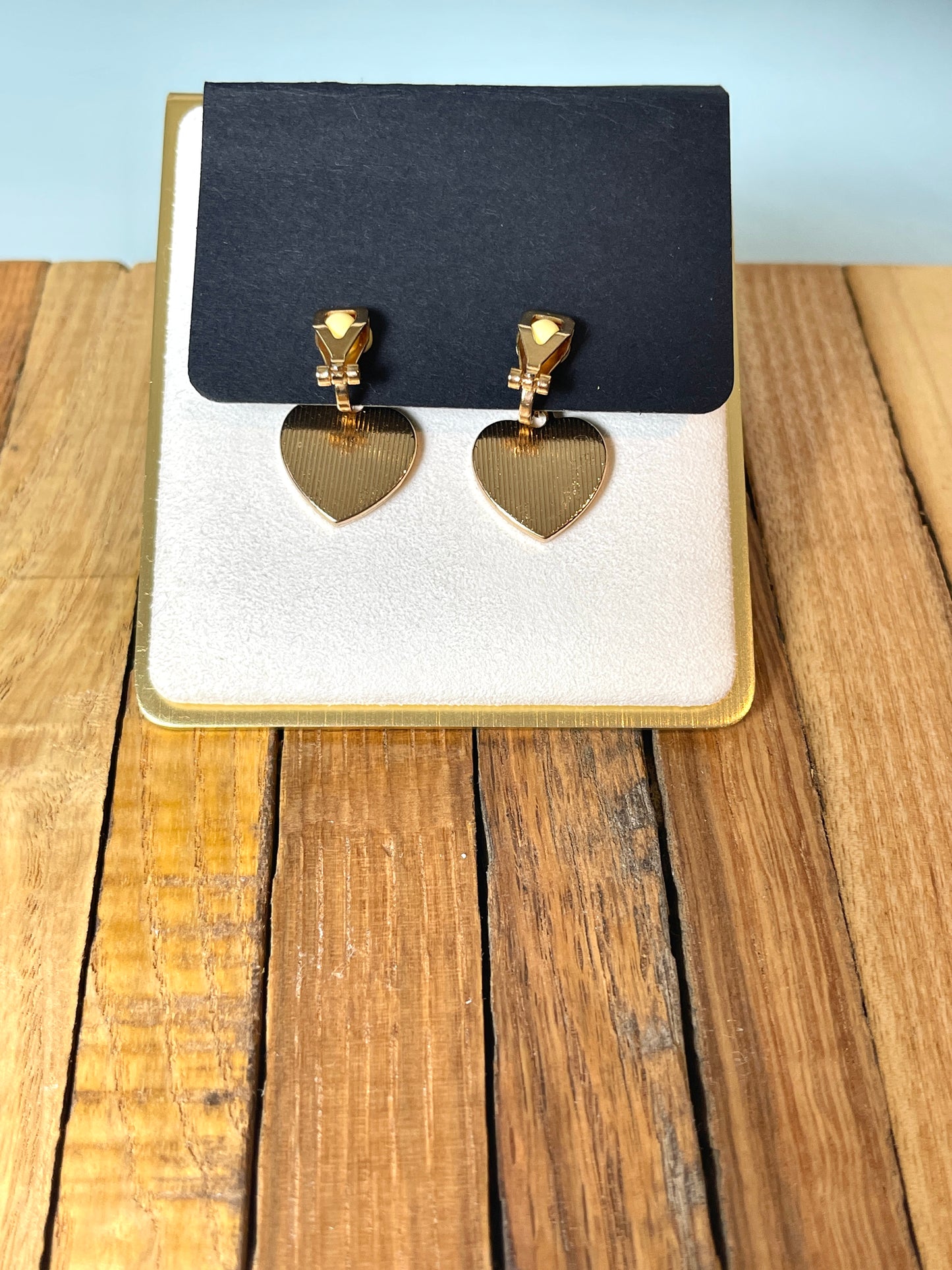 NWT Heart Clip on Earrings