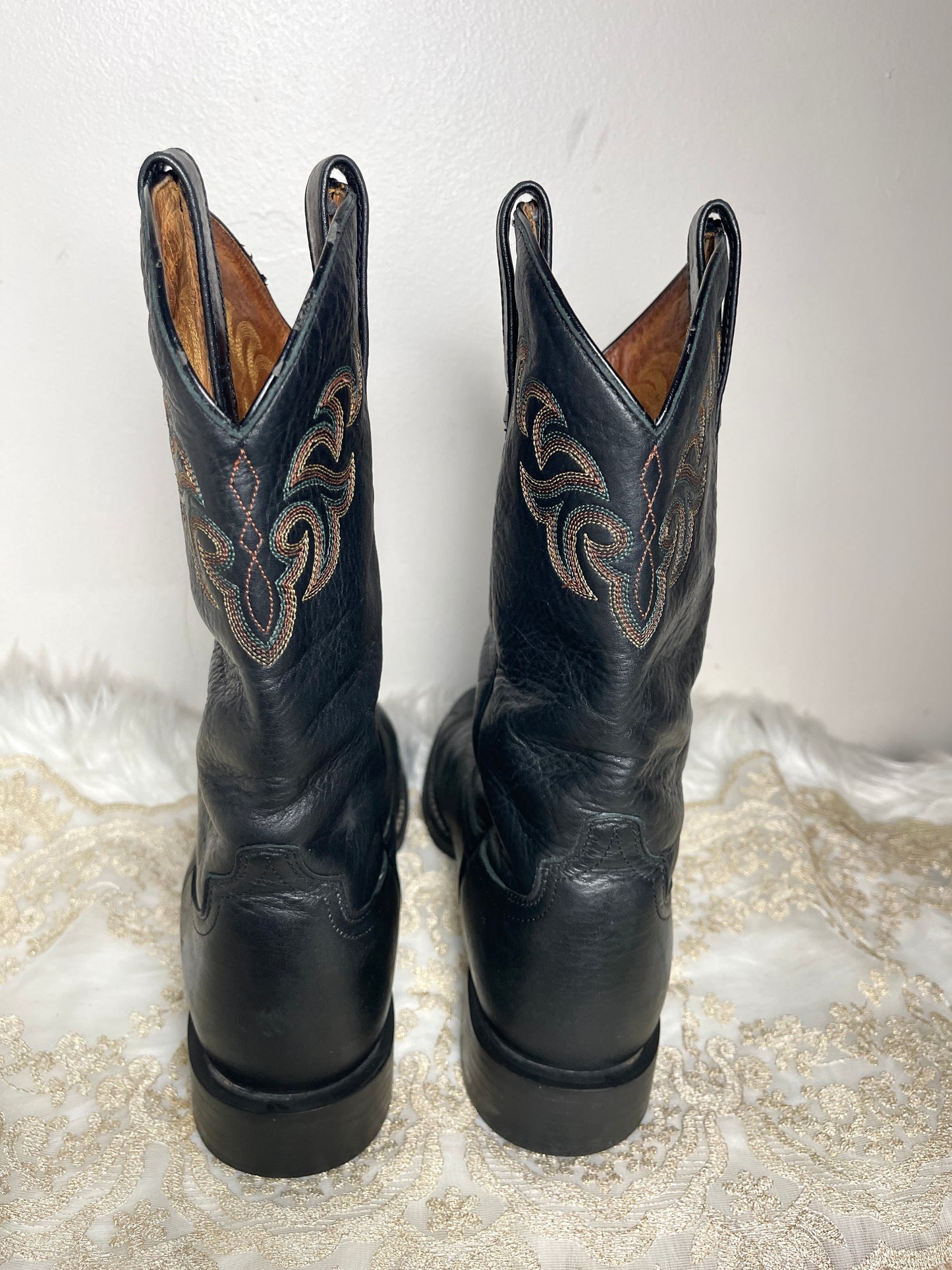 Black Leather Ariat Cowgirl boots